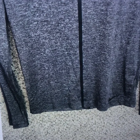 Nike Women's Dark Heather Gray Long-Sleeve Athletic Top - Picture 4 of 9